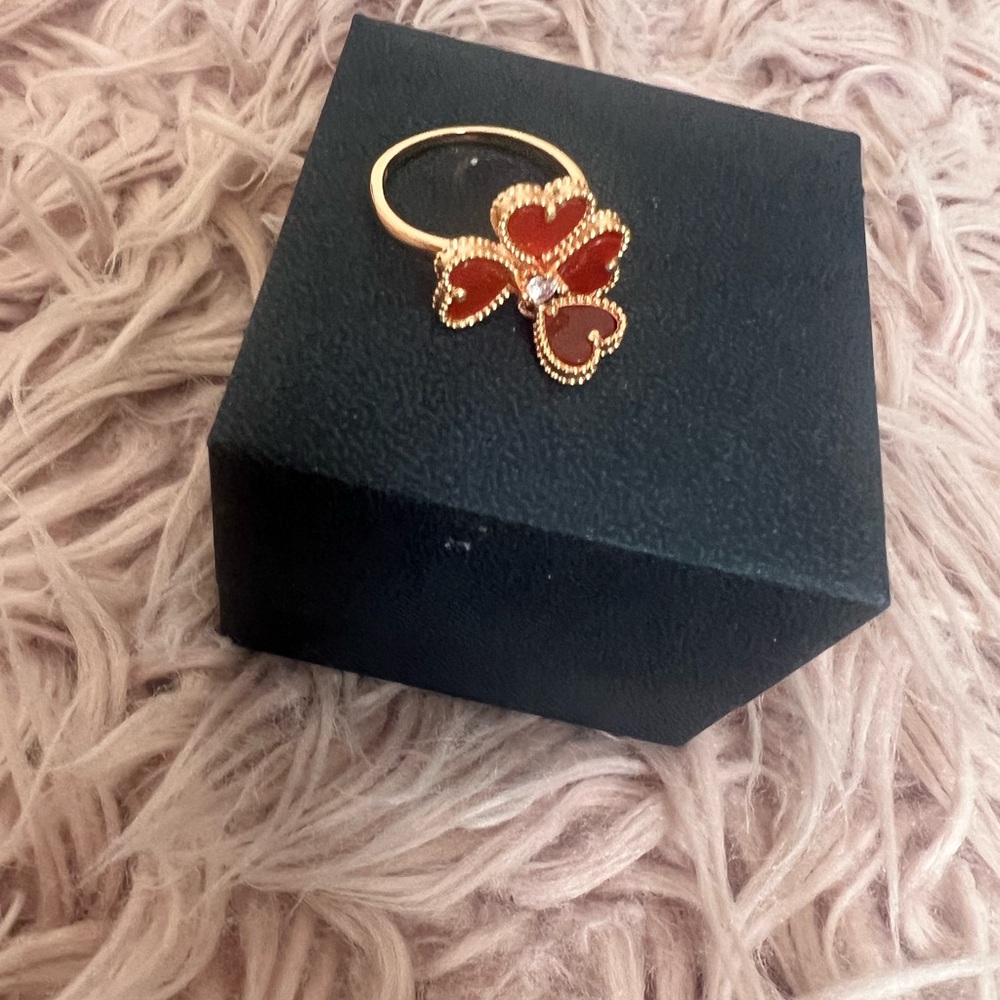 Clover Ring - image 2